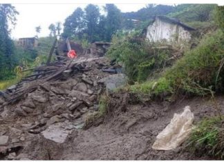 शव जलाउँदा–जलाउँदै पहिरोले बगायो मलामी