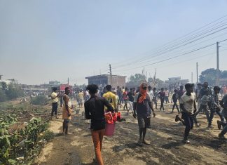 महोत्तरीको मटिहानीमा सयौ घर जलेर नष्ट, आगो अझैँ नियन्त्रण बाहिर