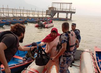 फेवातालमा डुंगा दुर्घटनामा परेका पाँच जनाको सकुशल उद्धार