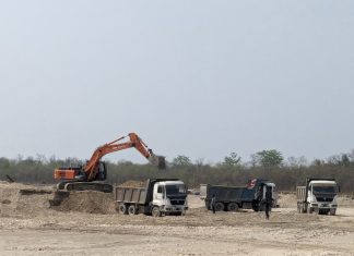 मेयर पटेलको संलग्नता र प्रहरीको सहयोगमा बागमती नदीमा व्यापक उत्खनन्