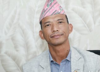 सांसद चौधरीलाई देशद्रोहको मुद्दा लगाउन संसदमा माग