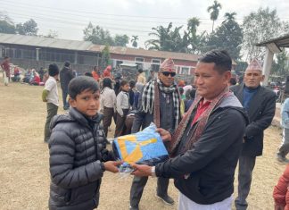 जाडो छल्न १२० विद्यार्थीलाई न्यानो कपडा वितरण