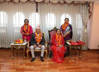 राष्ट्रपति पौडेलबाट शुभसाईतमा बहिनीहरूबाट तिहारको टीका ग्रहण