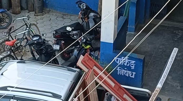 अवकाशअघि मलंगवा अस्पतालका प्रमुखद्वारा लाखौंको सरकारी सामग्री निजी निवासतर्फ सारिएको खुलासा