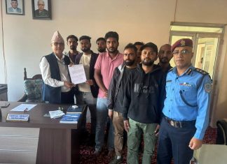 गृहमन्त्रीको राजीनामा माग गर्दै सिरहा बजर बन्द