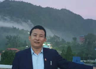 माओवादी कोशी संसदीय दलका नेता आङ्बो चढ्ने गाडीको ठक्करमा युवकको मृत्यु, चालक नियन्त्रणमा