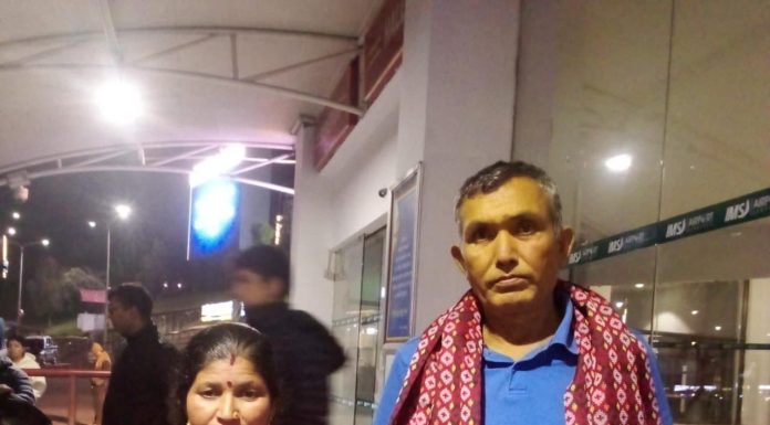 मलेसियाबाट उद्धार भएका नेपाली तेजबहादुर माझकोटी १६ वर्षपछि स्वदेश फर्किए, परिवारसँग भावुक पुनर्मिलन