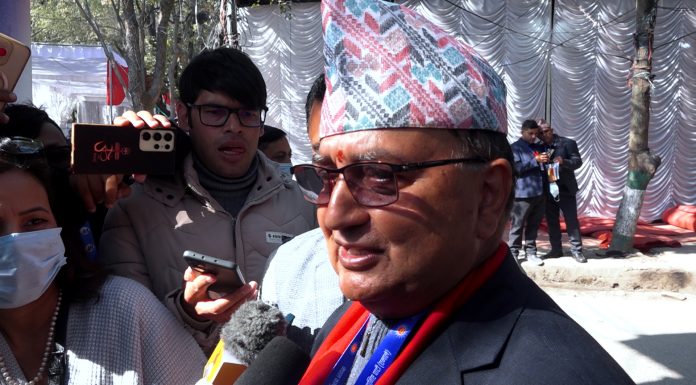 पार्टीभित्र हुने आन्तरिक प्रतिस्पर्धालाई स्वाभाविक रूपमा लिनुपर्छ :ईश्वर पोखरेल