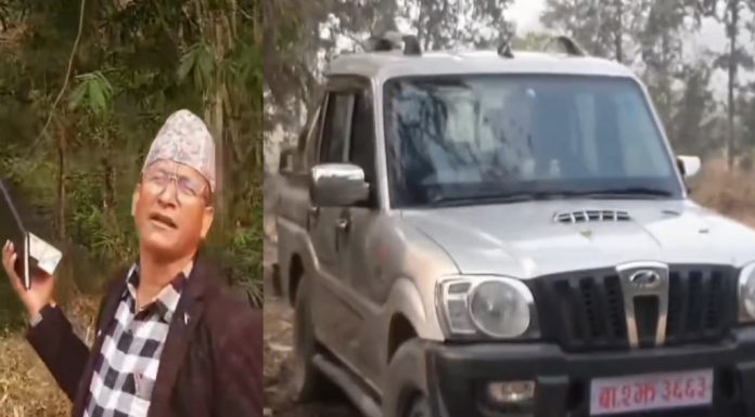 निर्वाचन नजिकिँदै गर्दा सरकारी गाडी दुरुपयोग, कांग्रेस उम्मेदवारका लागि भोट माग्दै पालिका अध्यक्ष