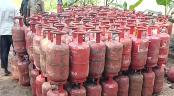मध्यपूर्वको तनावका कारण भारतमा ग्यास आपूर्ति संकट
