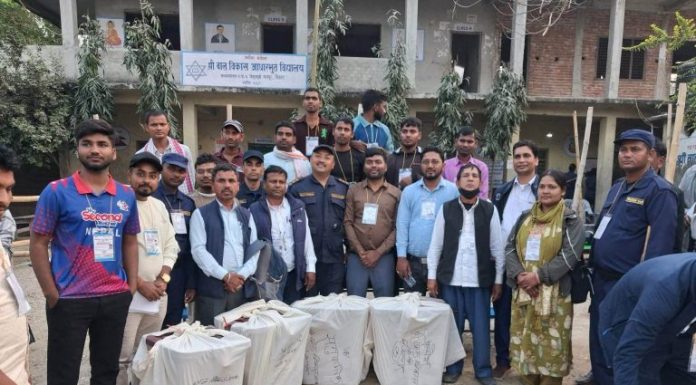 रौतहटमा मतदान सम्पन्न, आजै रातिदेखि मतगणना सुरु गरिने