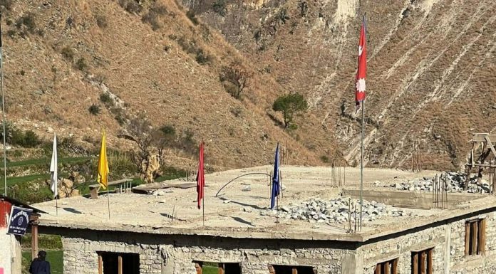 मुगुमा मतदान केन्द्र नजिकै राखिएको बम सेनाद्वारा डिस्पोज, मतदाता त्रसित