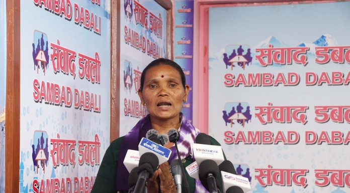 महिना दिनसम्म पनि श्रीकृष्ण विकले पाएनन् न्याय, आमा विन्दमया माइतीघर धर्नामा