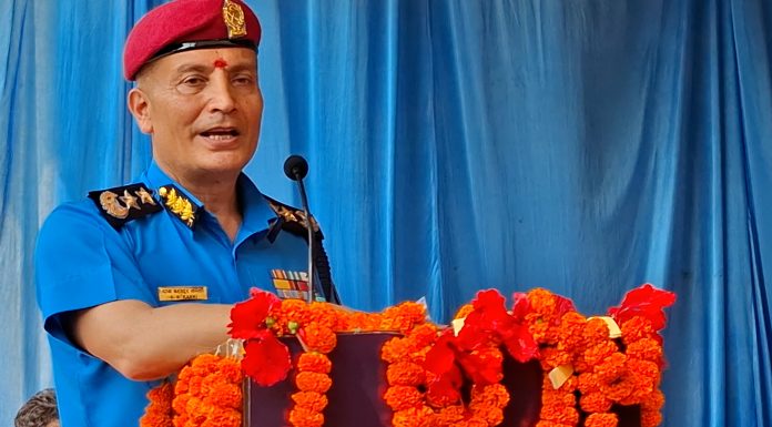 प्रहरी कार्यालयमा विचौलियाको प्रवेश रोक्न आइजी कार्कीको निर्देशन