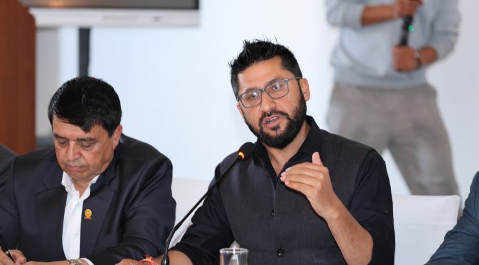 केही व्यवसायीहरुले देशको अर्थतन्त्र नै मुठ्ठीमा लिएकाले निर्मम हुनुपर्यो : रवि लामिछाने