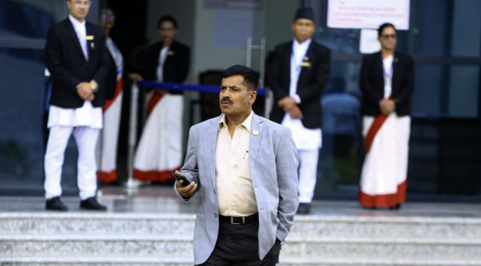 विपक्ष दलका नेताहरुले गरे संसद बहिस्कार (तस्विरहरु)