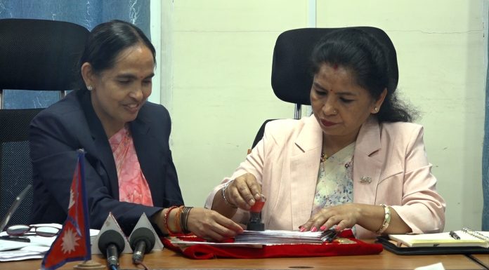 नेपालको पहिलो आधुनिक पुस्तकालयकी संस्थापक शान्ति मिश्रको सम्मानमा हुलाक टिकट सार्वजनिक