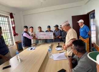 स्थानीय सरकारलाई गाउँ बाहिर बस्ने स्थानीयको साथ : खेल मैदान बनाउन १० लाख रुपैँया सहयोग