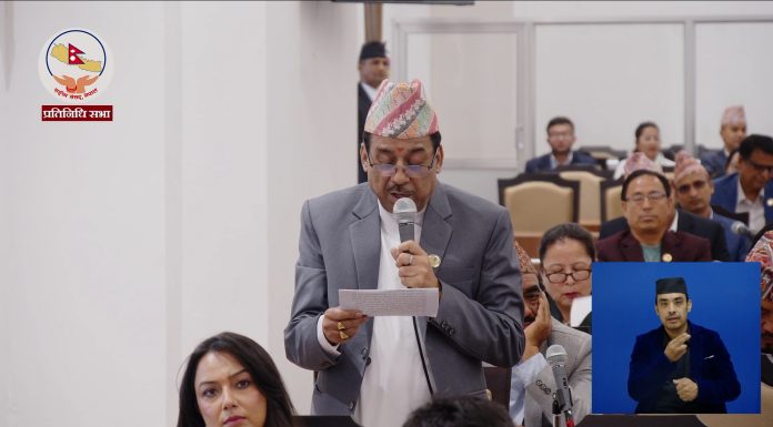 माटो जोगाउन कपडाको बर्दी होइन, छातीमा देशप्रेम भाव चाहिन्छ : सांसद गिरी