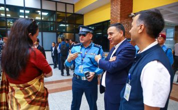 त्रिभुवन अन्तर्राष्ट्रिय विमानस्थलको अध्यागमन र भन्सार कार्यालयको अनुगमन (तस्विर)