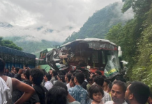 जलबिरेमा तीनवटा सवारीसाधन ठोक्किँदा २६ घाइते, अवरुद्ध मुग्लिङ–नारायणगढ सड्क खण्ड पुन: खुल्यो