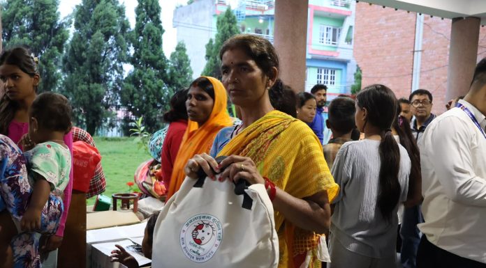 मन्त्री सिता बादीको पहलमा खरीपाटी र बोडे होल्डिङ सेन्टरमा अत्यावश्यक सामग्री वितरण