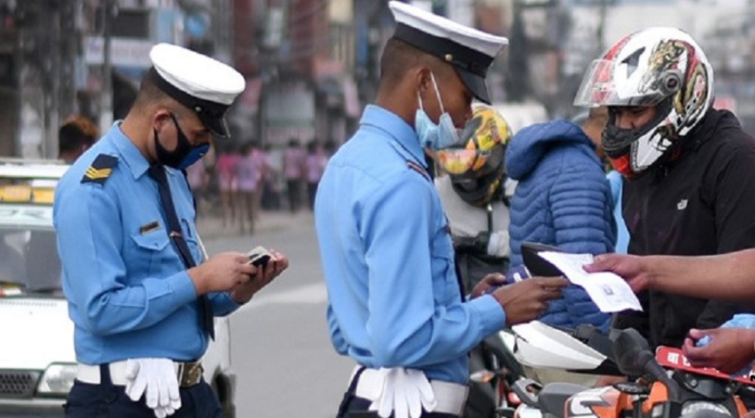 २४ घण्टामा ट्राफिक प्रहरीले गर्यो ७२१ जनालाई कारबाही